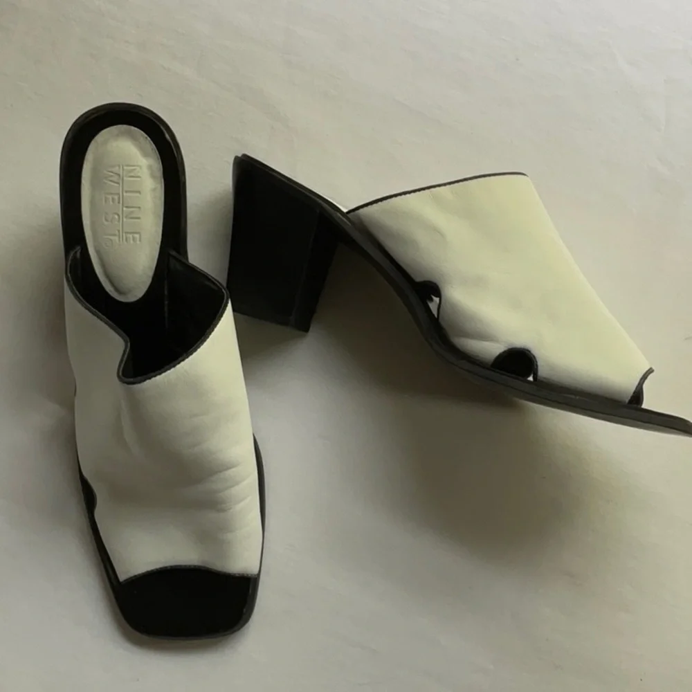 Vintage 90s Nine West Leather Chunky Slip On Heeled Sandals - Picture 2 of 10